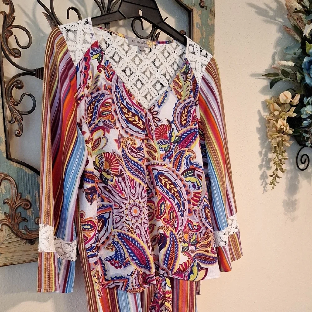 FIGUEROA & flower Red/Asymmetrical Tie Front Blouse. NWOT Size Medium - Picture 5 of 12